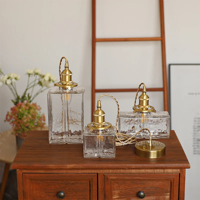 Plafonnier en verre pour salon moderne