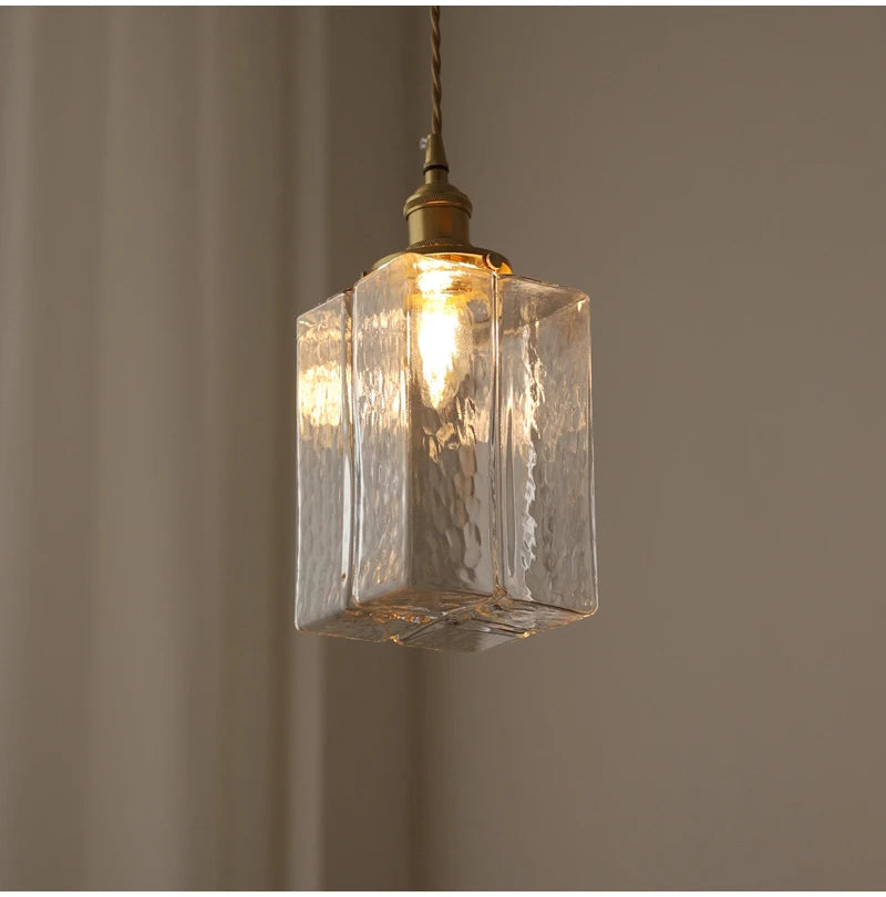 Plafonnier en verre pour salon moderne