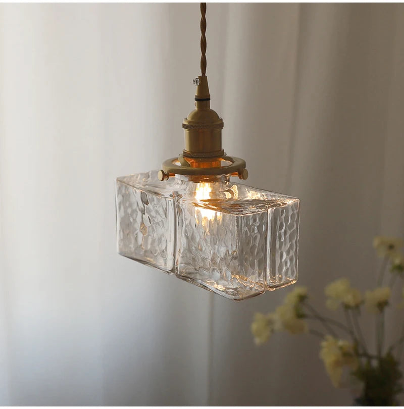 Plafonnier en verre pour salon moderne