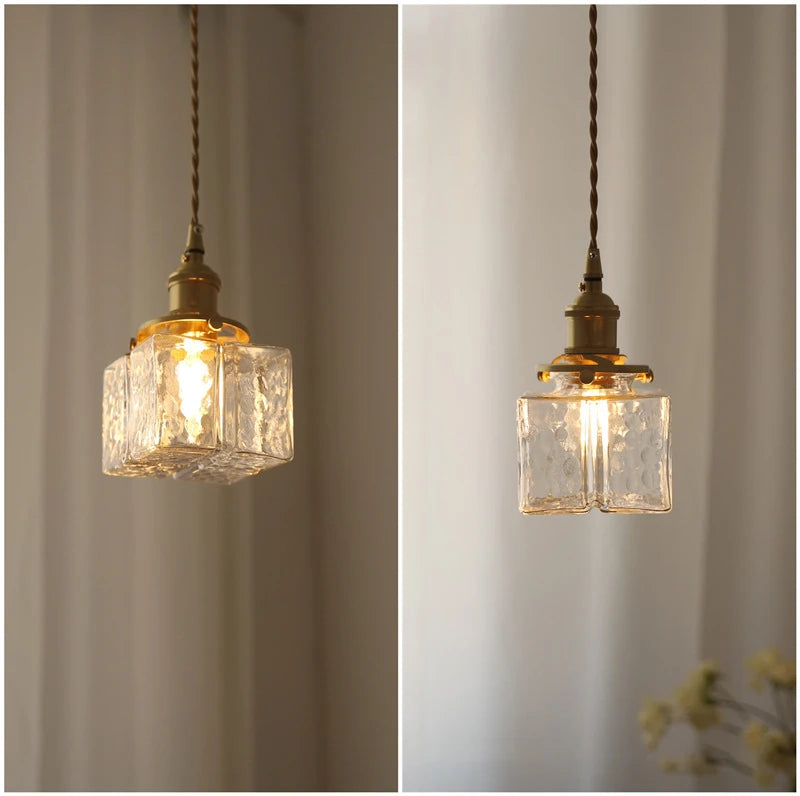 Plafonnier en verre pour salon moderne