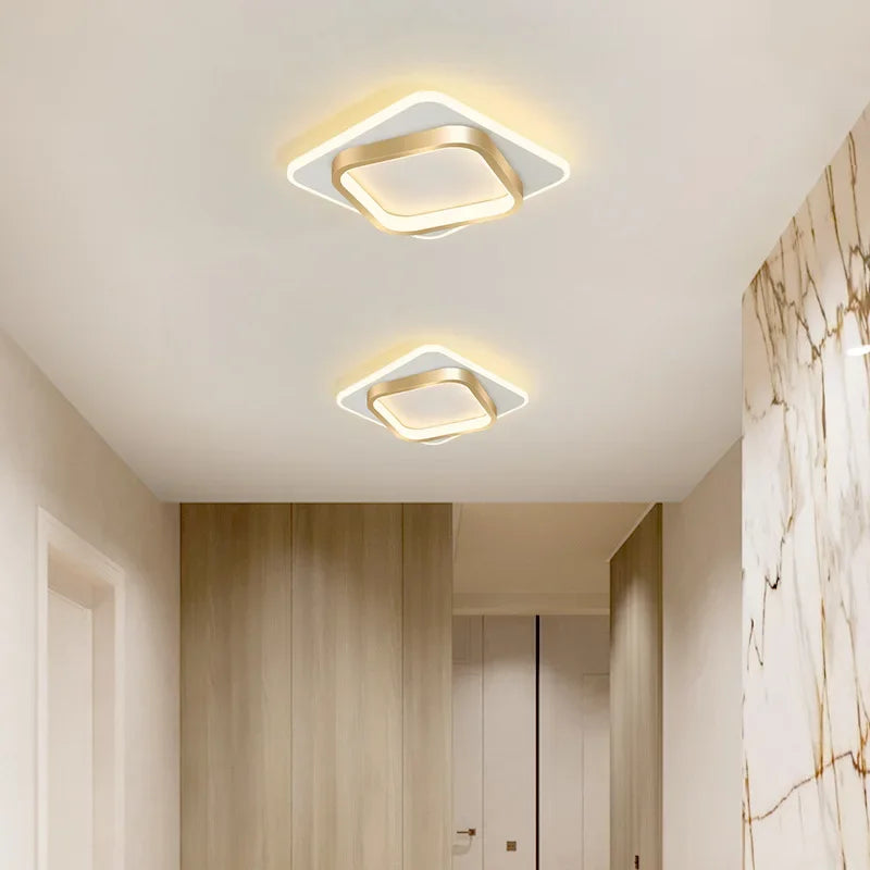 Plafonnier couloir LED moderne forme carrée