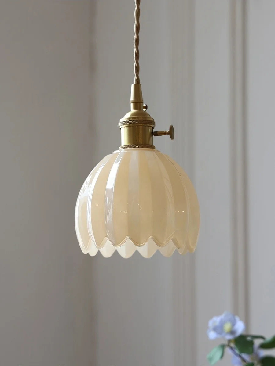 Plafonnier vintage salon nordique en verre