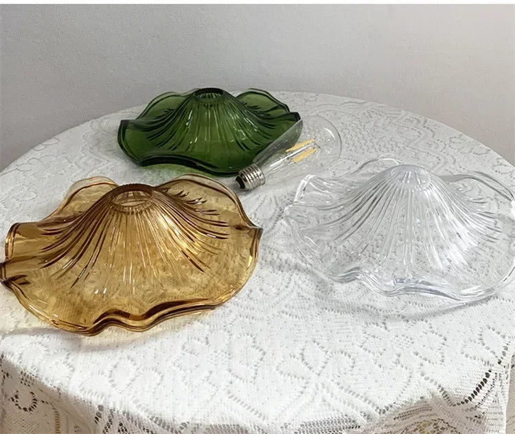 Plafonnier en verre salon vintage