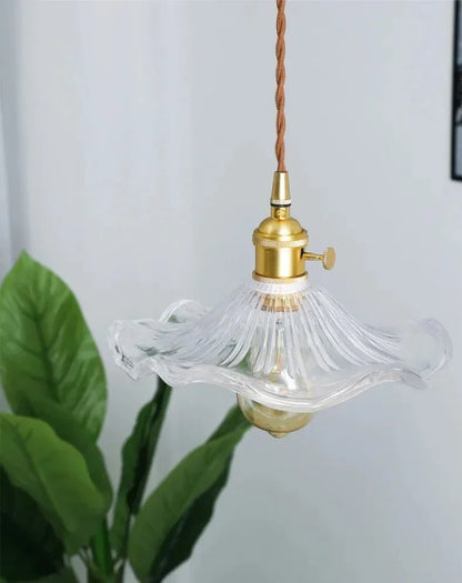 Plafonnier en verre salon vintage