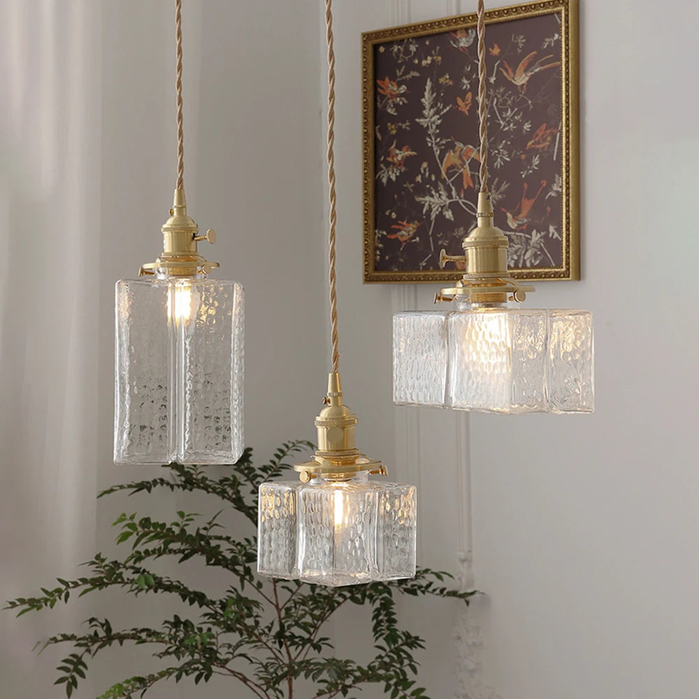 Plafonnier en verre pour salon moderne