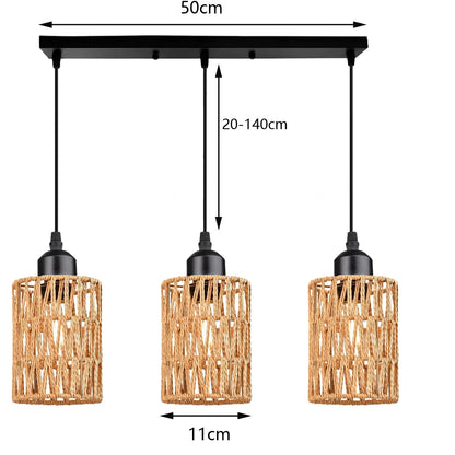 Plafonnier en rotin salon vintage